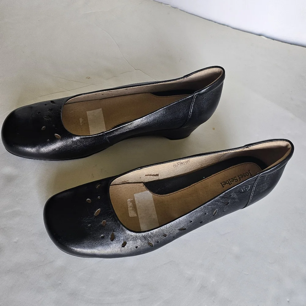 Josef Seibel Slip On Shoe Black Laser Cut Leather Wedge Size 40 NWT